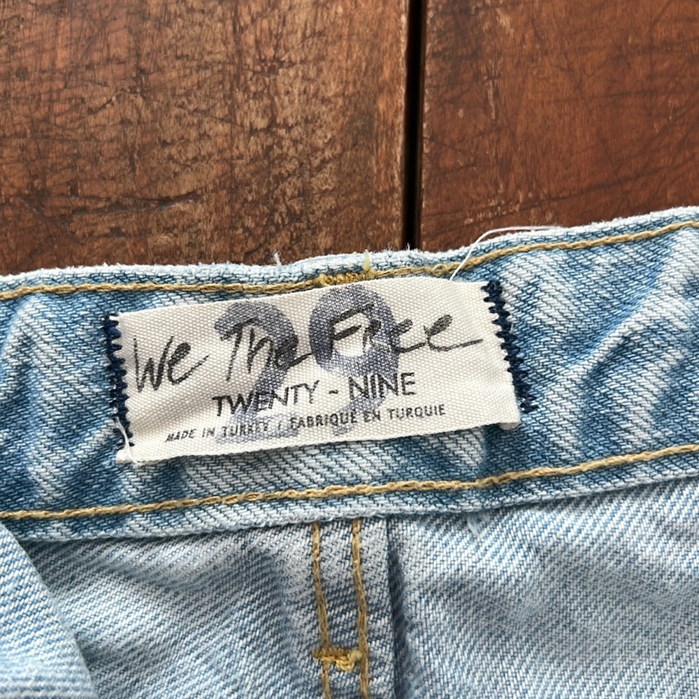 We the Free Free People Twenty-Nine Blue Denim Jeans Pants -  Size 29. Inseam 3” - Picture 7 of 7